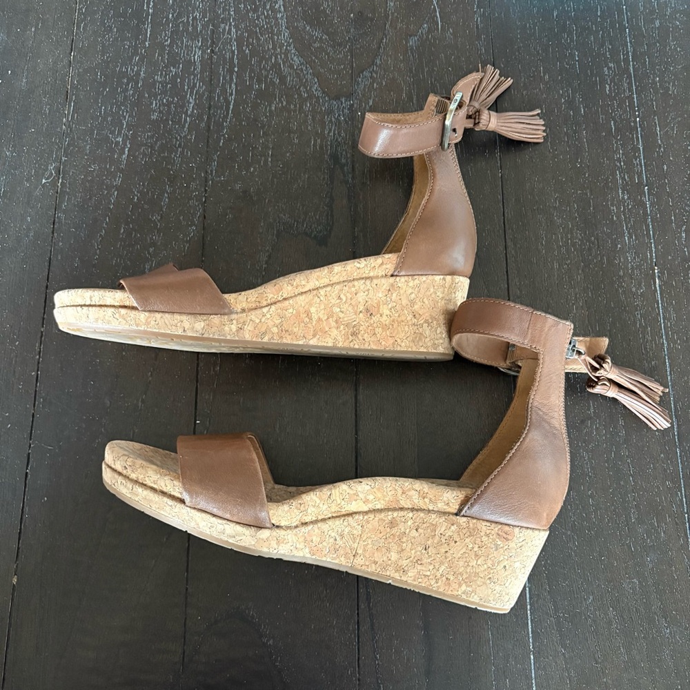 UGG Zoe II Chestnut Leather Wedge Cork Sandals Ankle Strap Size 9.5 Boho Neutral - Picture 3 of 11